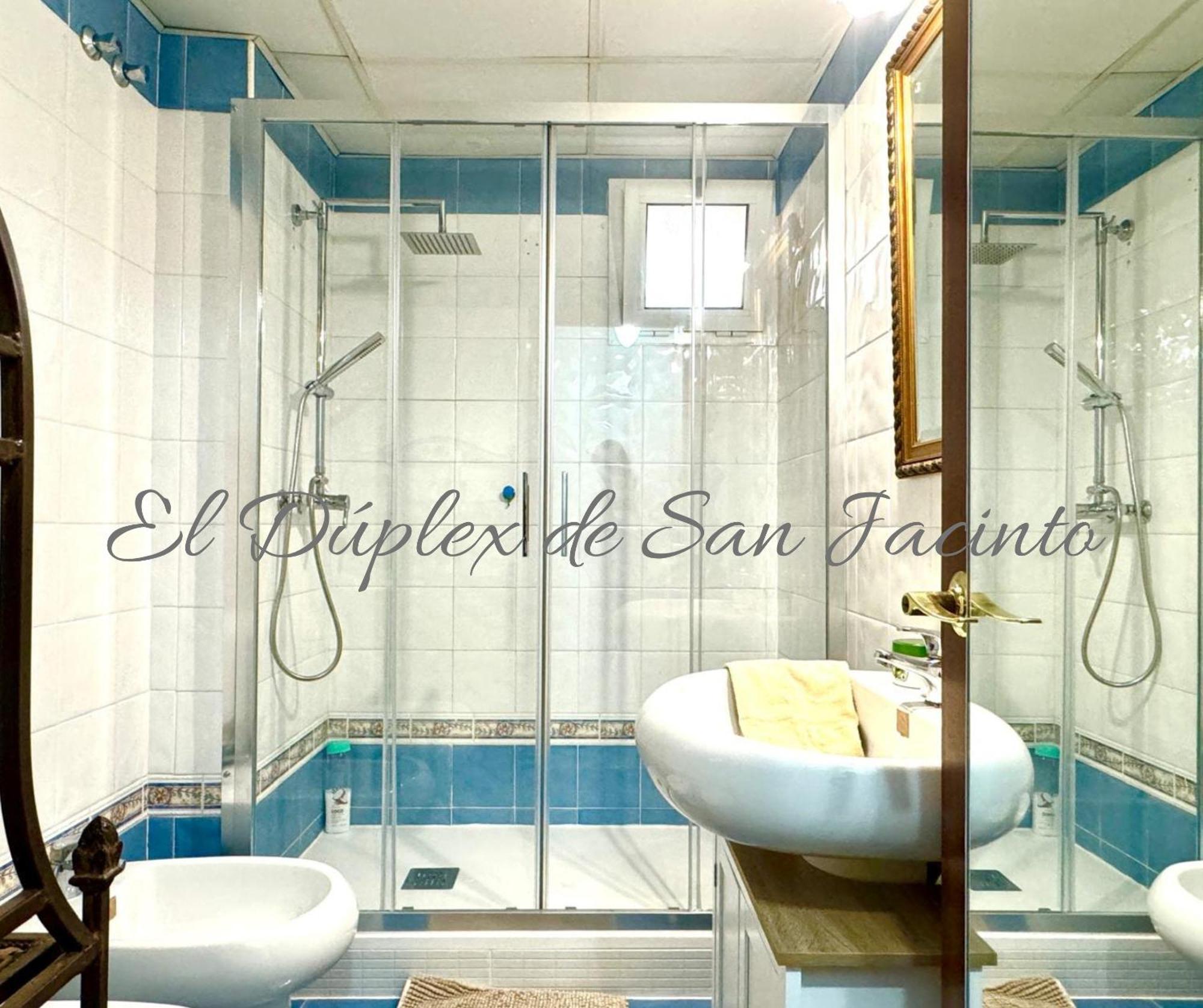El Duplex De San Jacinto Sevilha Exterior foto
