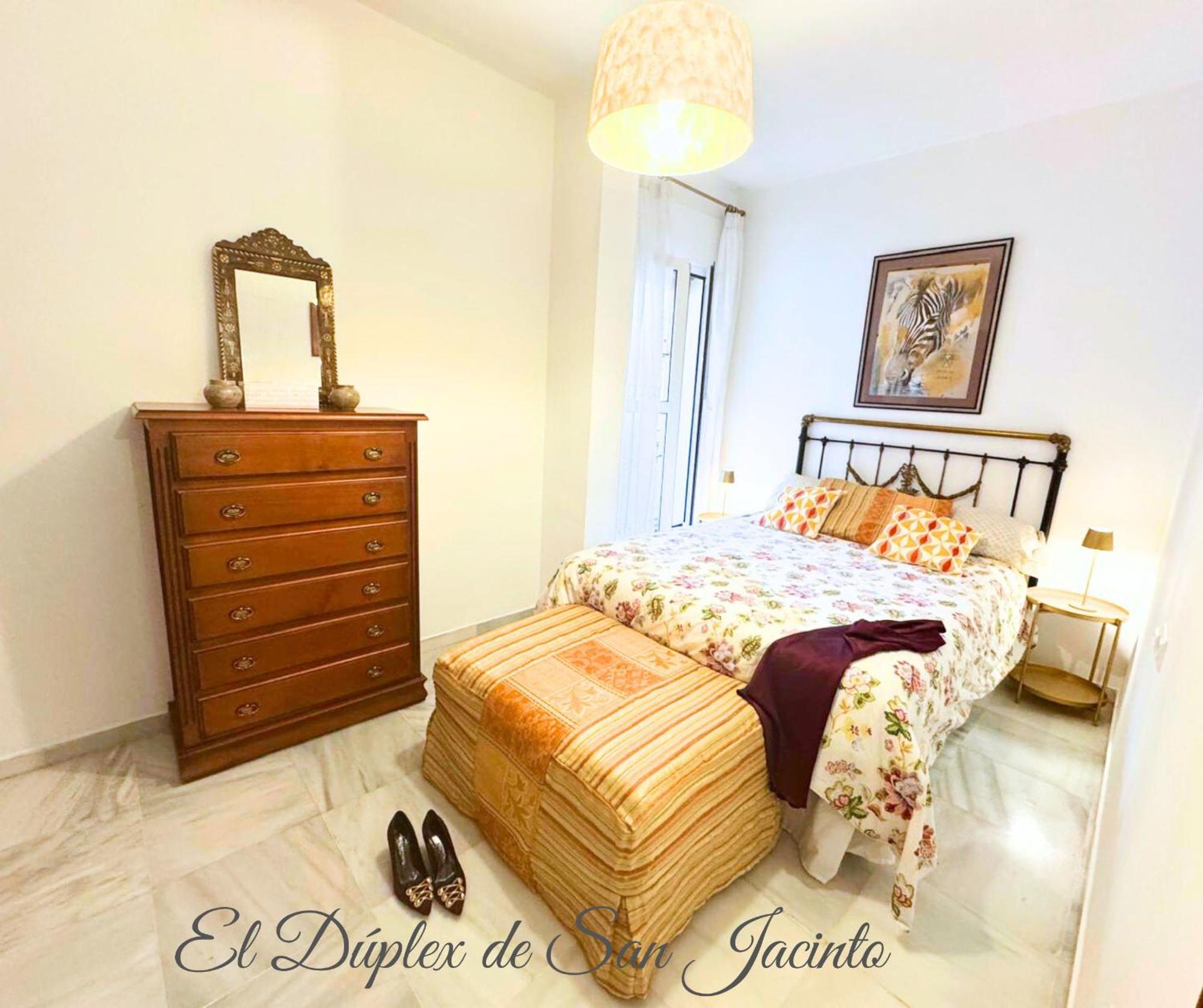 El Duplex De San Jacinto Sevilha Exterior foto